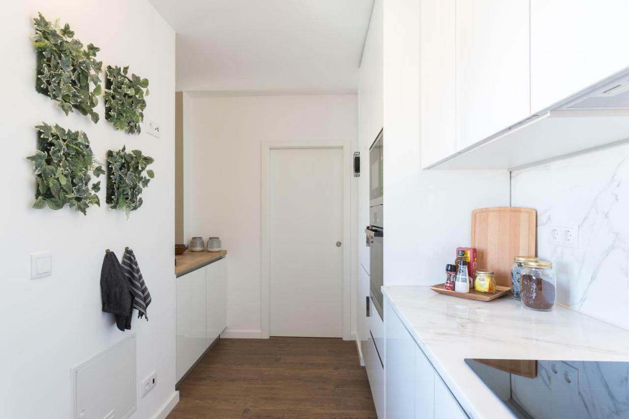 Alfama Lounge Three-Bedroom Apartment W/ River View And Parking - By Lu Holidays Lisbon Exterior photo